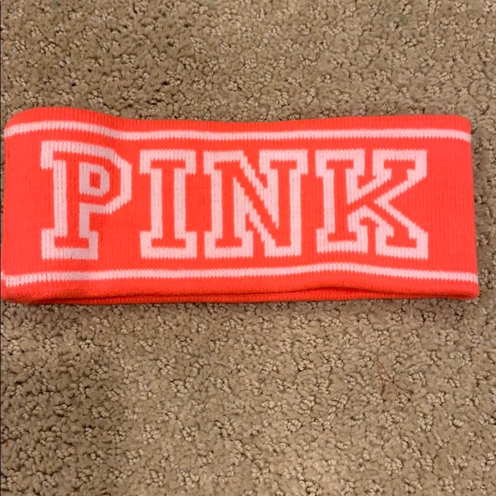 a pink head band for winter